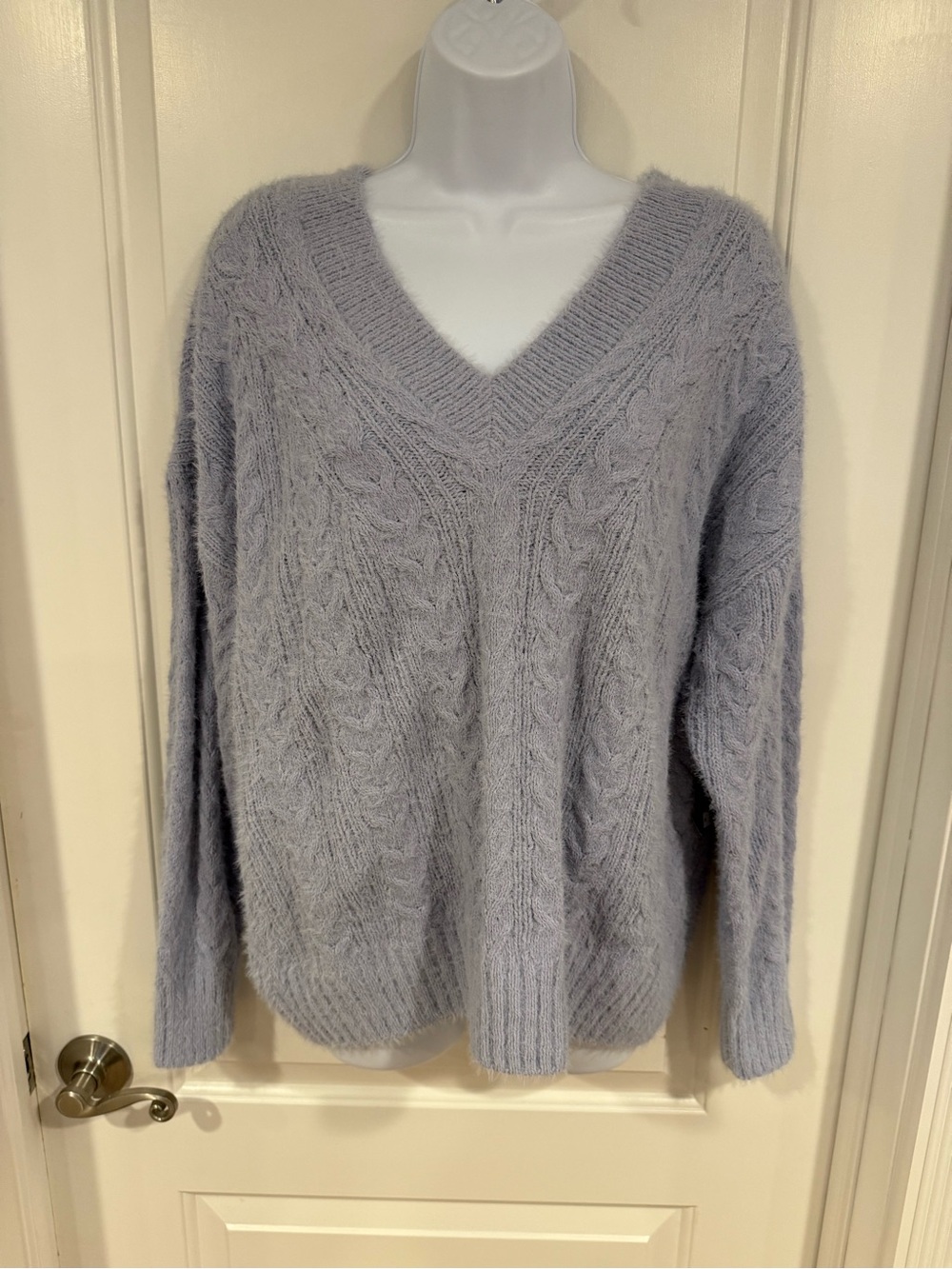 Lucky Brand Fuzzy Cable V-Neck Sweater - Light Lavender